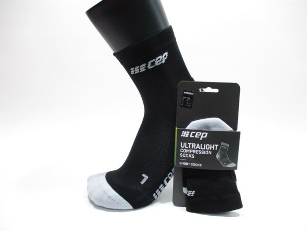 CEP Kompressionssocks Short Socks Ultralight W Schwarz Hauptfarbe