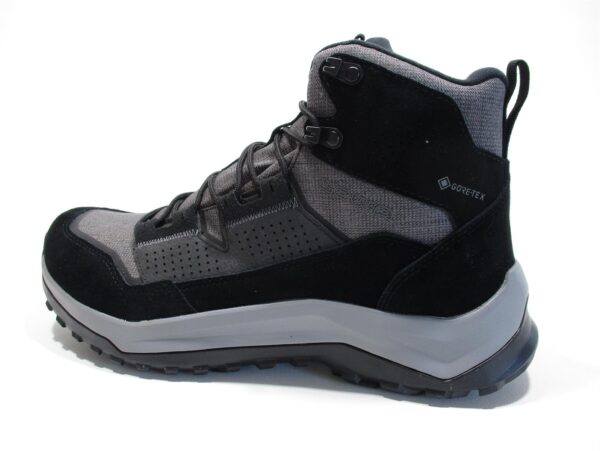 Alternative view of Kaloya Winter GTX